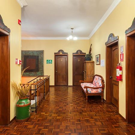 Hotel La Cartuja Quito Exteriör bild