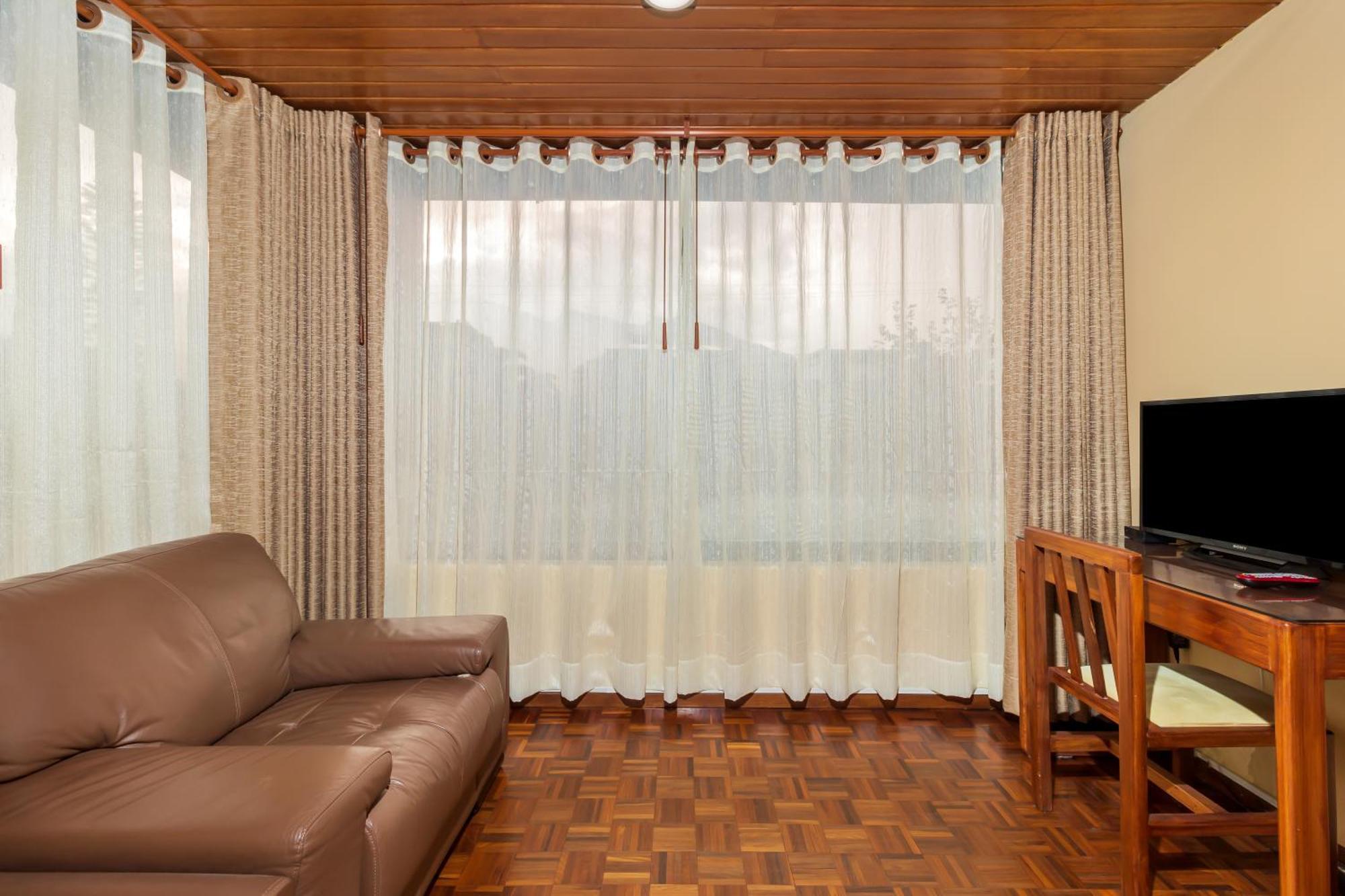 Hotel La Cartuja Quito Exteriör bild